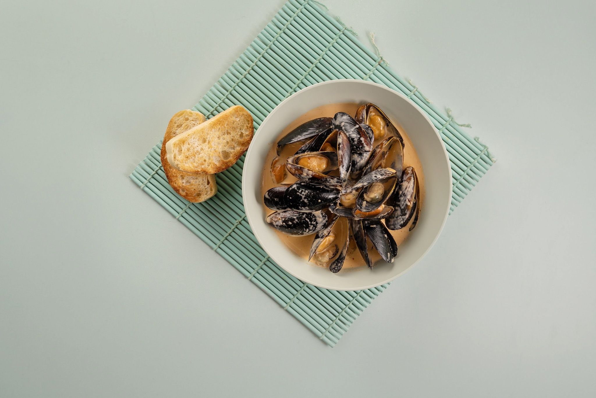 Мидии в соусе чеддер